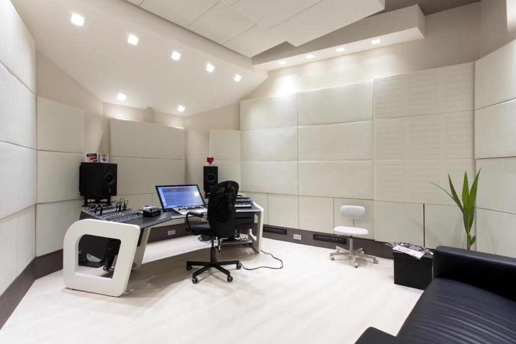 Acoustic Treatment vs Soundproofing